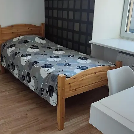 Bright 2-bdrm